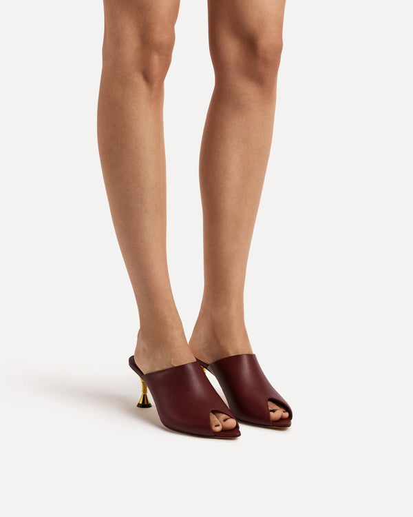 Studio Amelia Helix 70 Mule