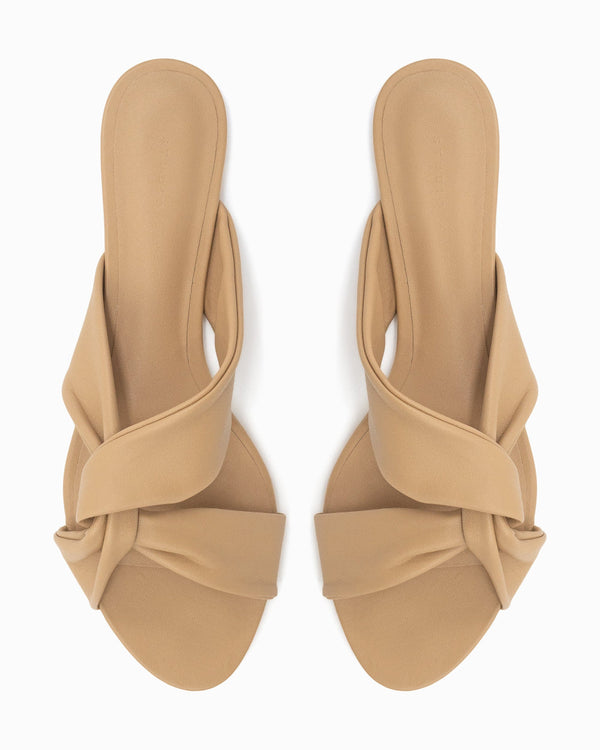 Studio Amelia Loop Flat