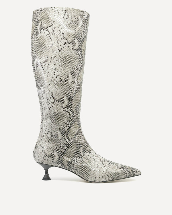 studio amelia Palmela Calf Boot