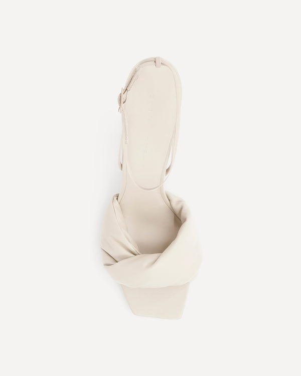 Studio Amelia Twisted 90 Heel