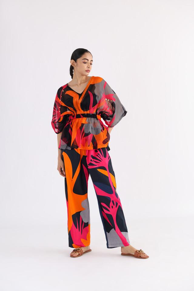 studio moda The Peplum Shirt