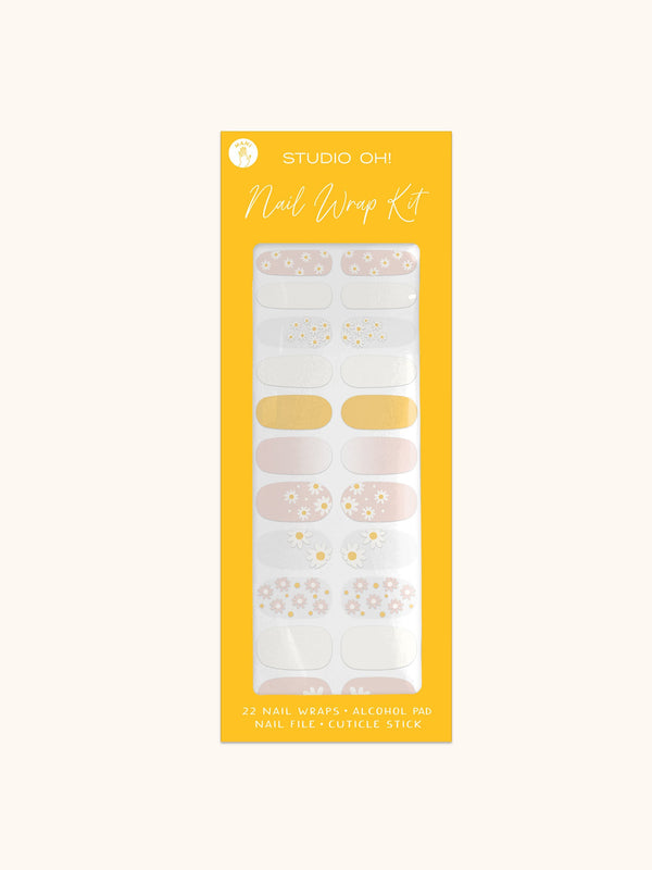 studio oh Ditzy Daisies Mani Nail Wrap Kit