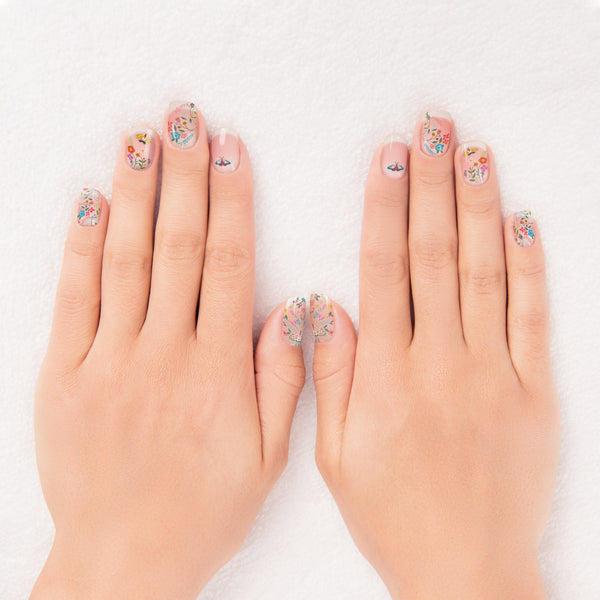 Studio Oh Floral Moths Mani Nail Wrap Kit