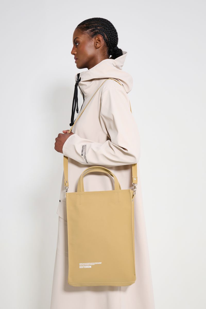 Stutterheim Djursholm Bag Matte Sand