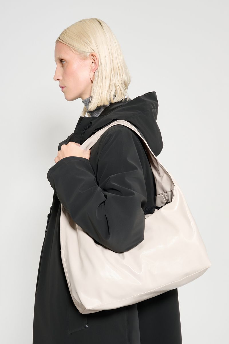 Stutterheim Ewa Bag Opal Light Sand