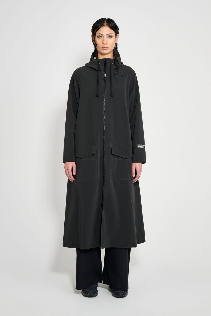 Stutterheim Mosebacke Long Patch Raincoat Black