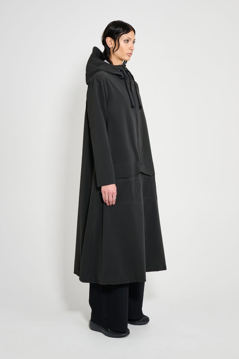 Stutterheim Mosebacke Long Patch Raincoat Black