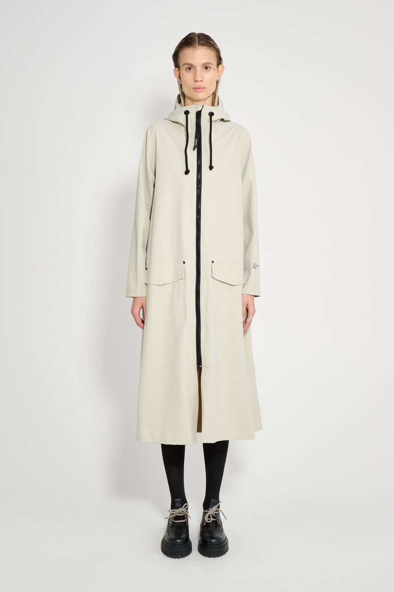 Stutterheim Mosebacke Long Patch Raincoat Pelican