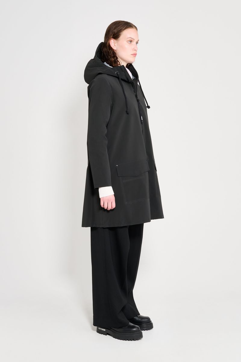 Stutterheim Mosebacke Patch Raincoat Black