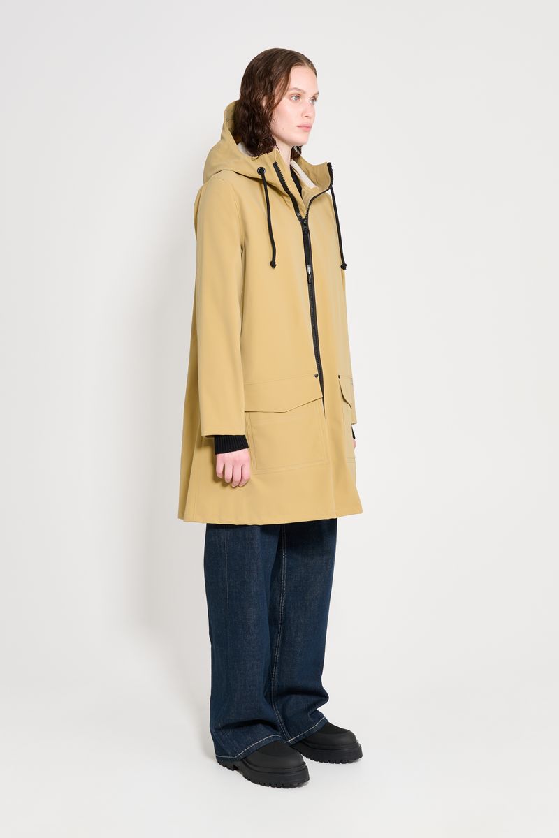 Stutterheim Mosebacke Patch Raincoat Sand