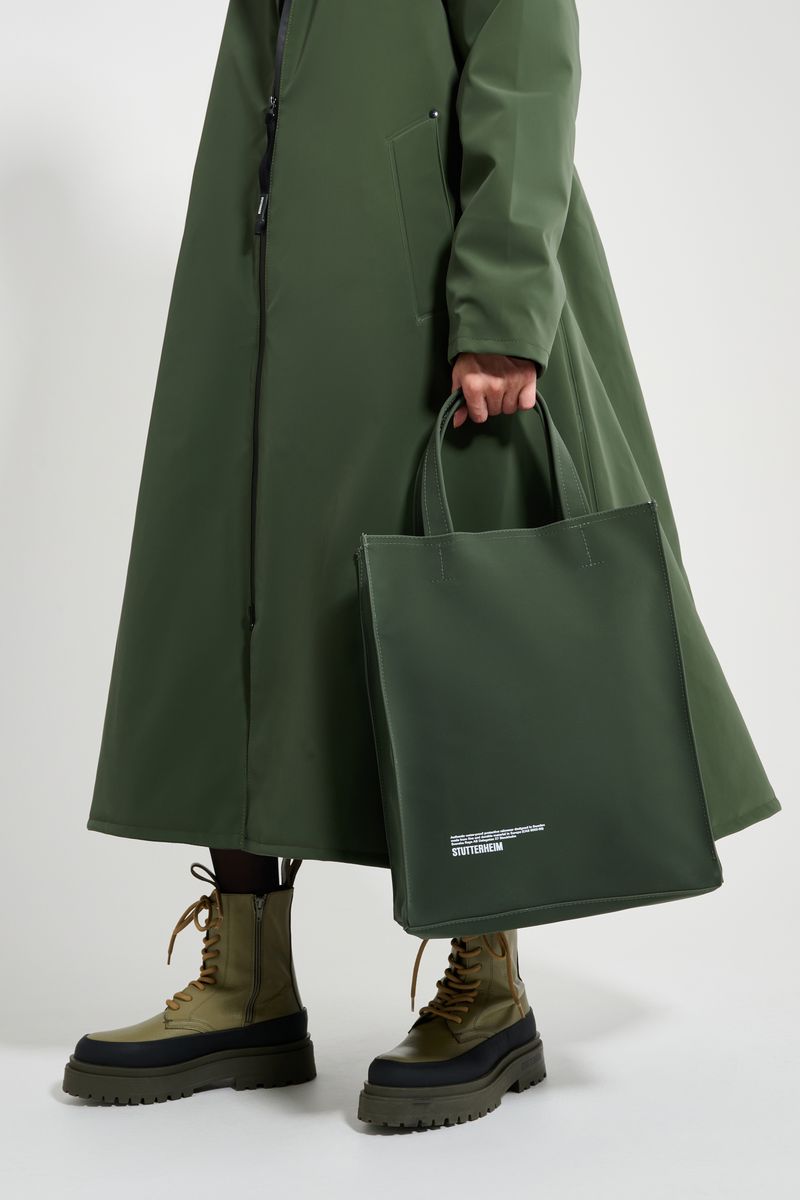 Stutterheim Stocksund Bag Matte Green