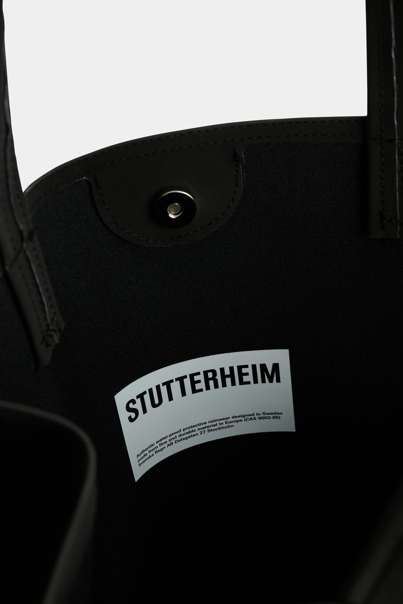 stutterheim Stylist Bag Matte Black/Dry Green