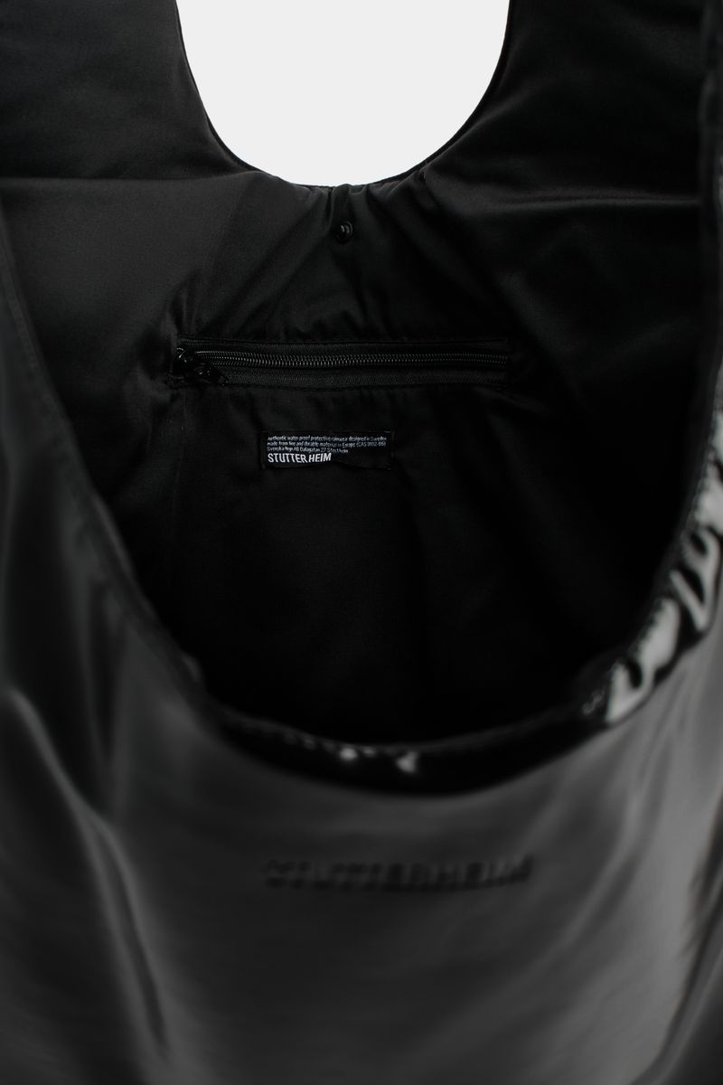 stutterheim Svea Puffer Bag Black