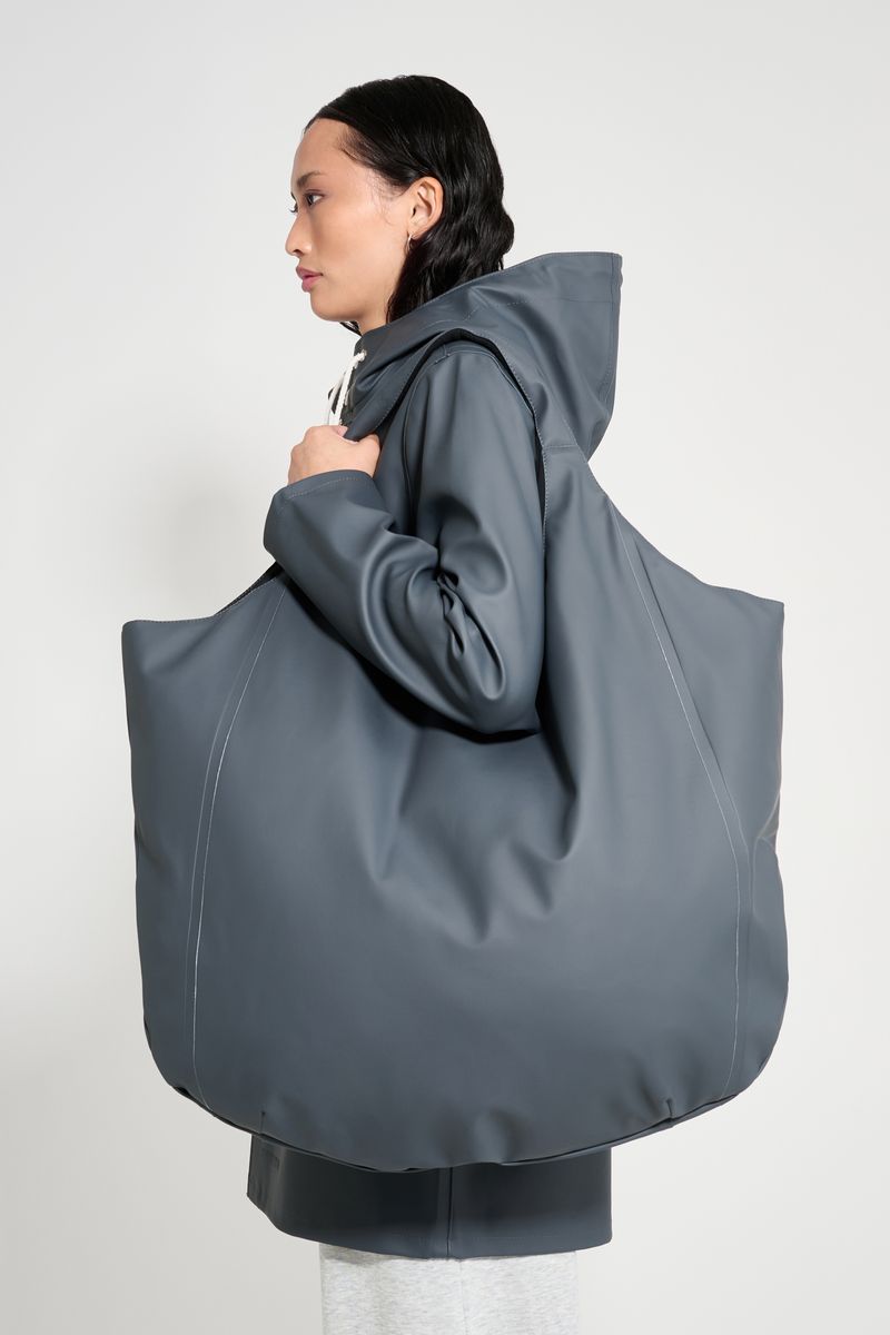 Stutterheim Svea Puffer Bag Charcoal