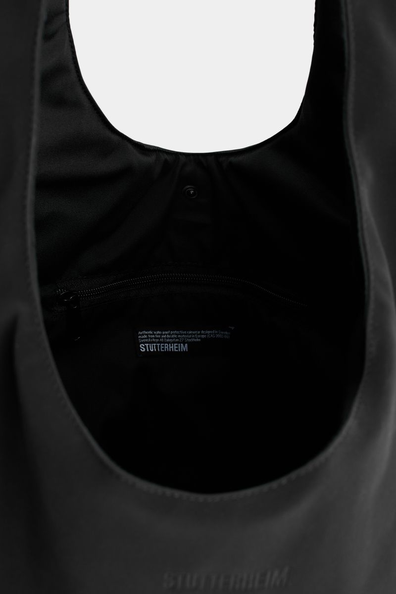 Stutterheim Svea Puffer Bag Matte Black