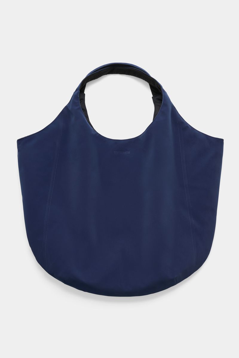 Stutterheim Svea Puffer Bag Matte Navy