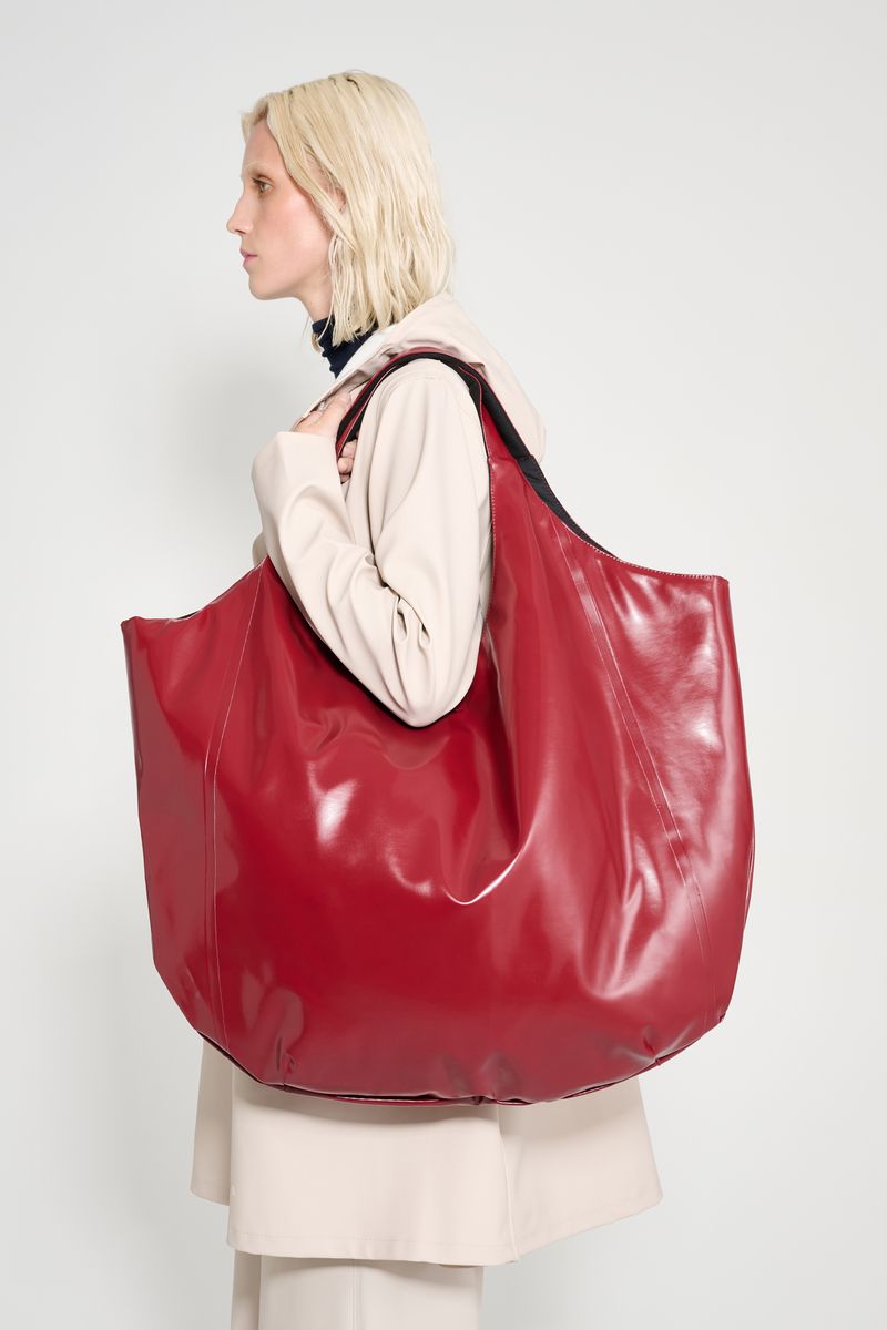 Stutterheim Svea Puffer Bag Opal Burgundy