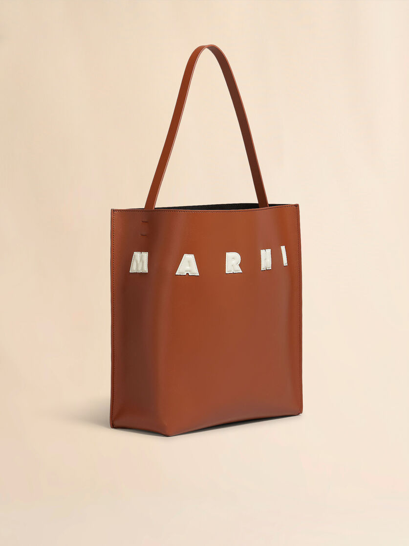 stutterheim x marni Brown leather Museo medium hobo Bag with patches