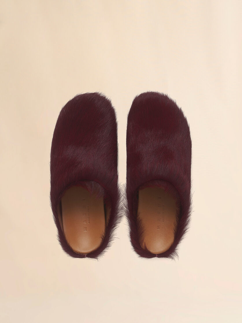 Stutterheim X Marni Burgundy Long Hair Calfskin Fussbett Sabot