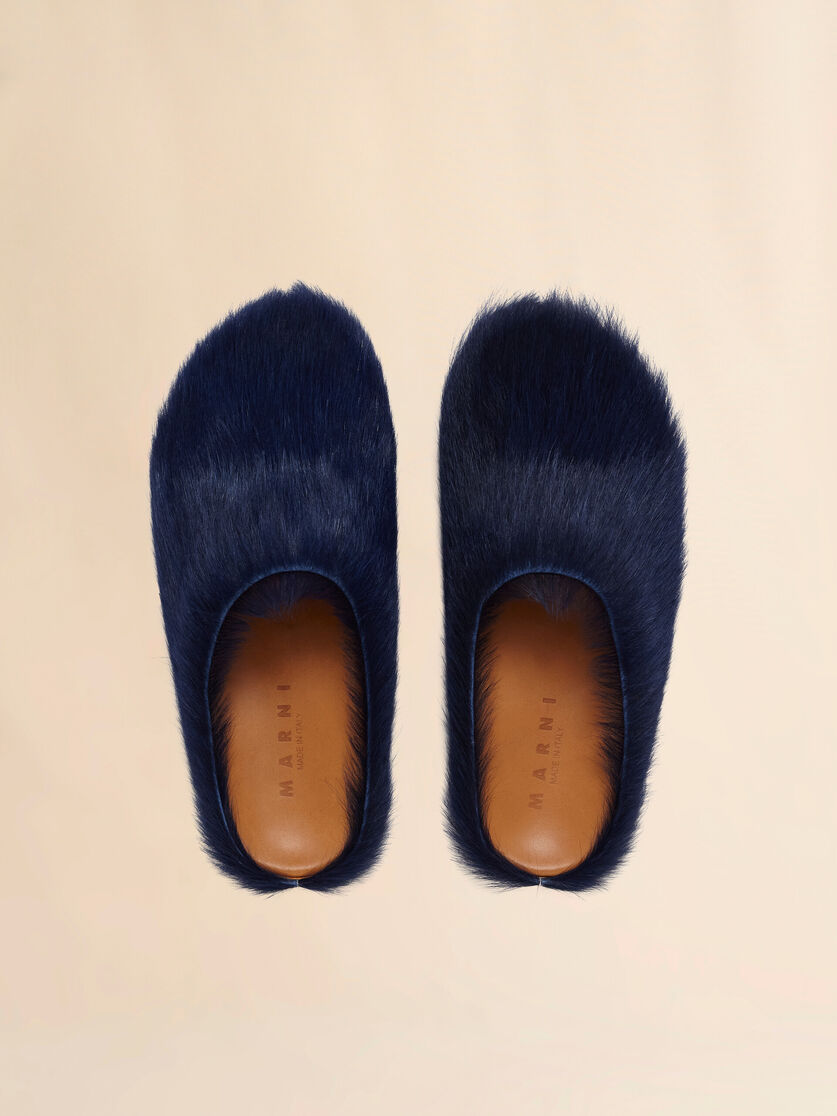 Stutterheim X Marni Deep Blue Long Haircalfskin Fussbett Sabot