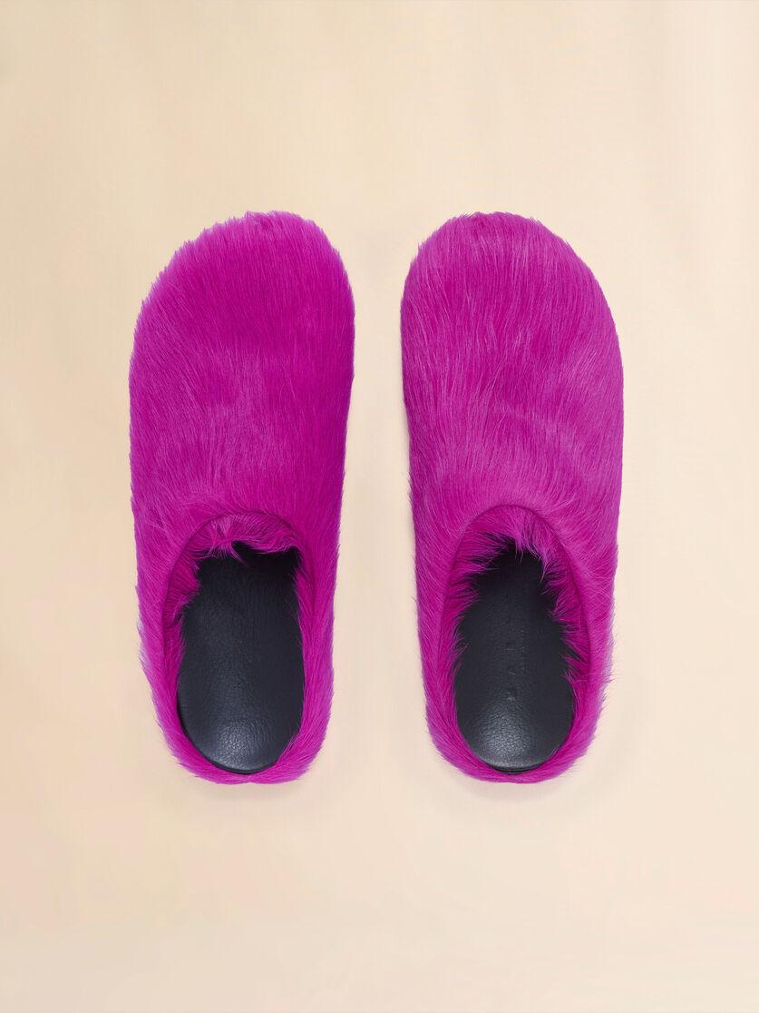 Stutterheim X Marni Fuchsia Long-hair Calfskin Fussbett Sabot
