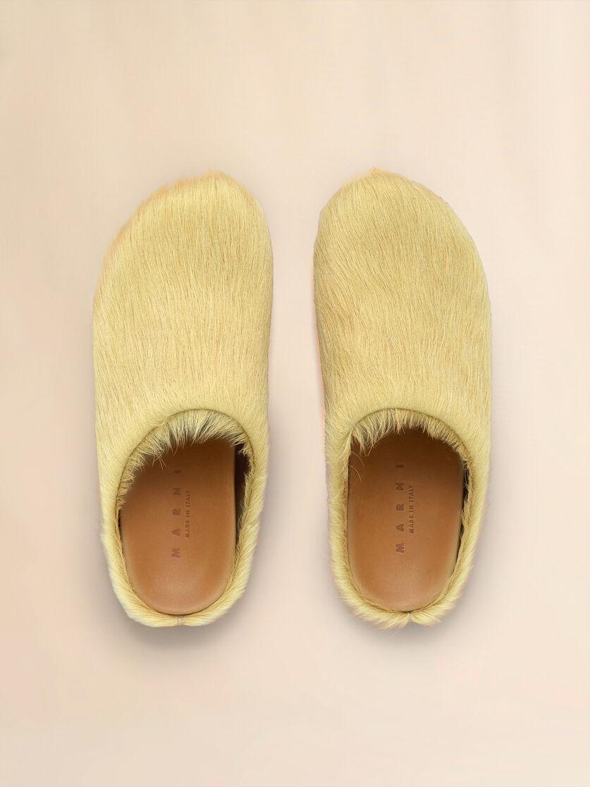 Stutterheim X Marni Yellow Long Hair Calfskin Fussbett Sabot