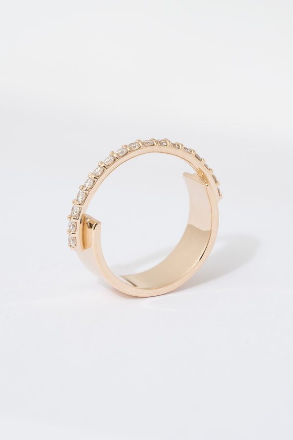 Stvdio ANNI RING