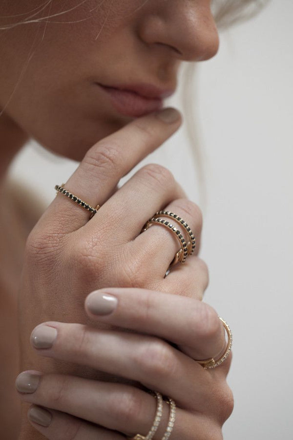 Stvdio DOUBLE ANNI RING IN BLACK DIAMOND