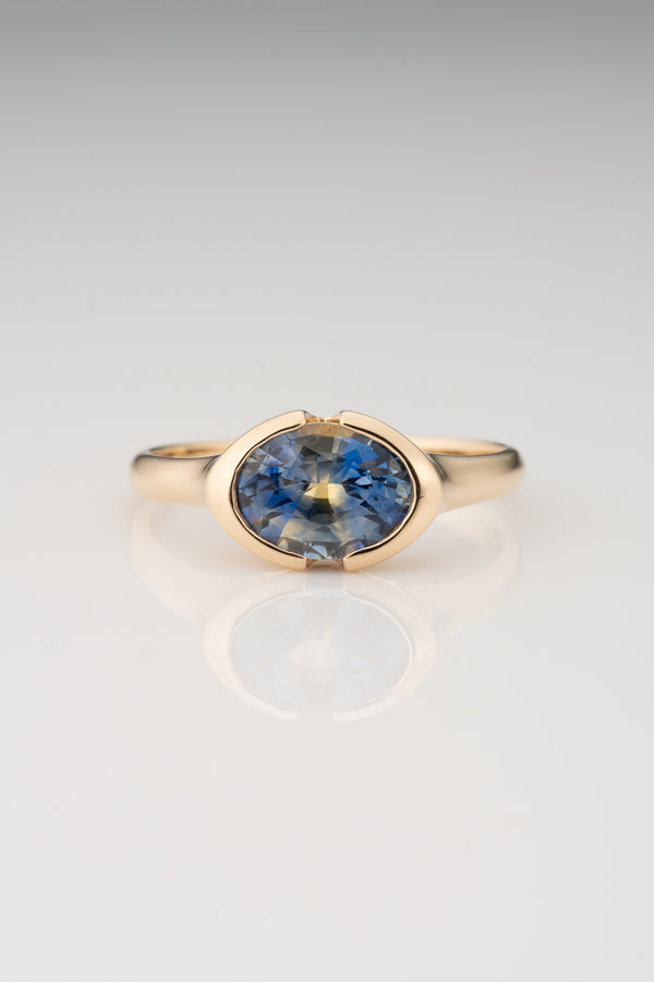 stvdio EAST WEST PARTI SAPPHIRE SOLITAIRE