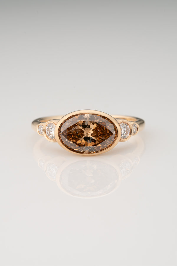 stvdio PEACHY CHAMPAGNE OVAL DIAMOND RING