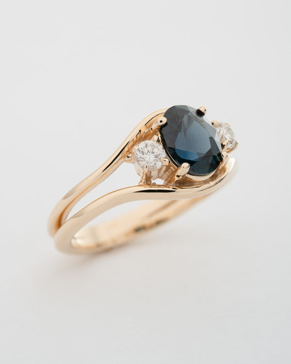 Stvdio PEACOCK SAPPHIRE DOUBLE BAND RING