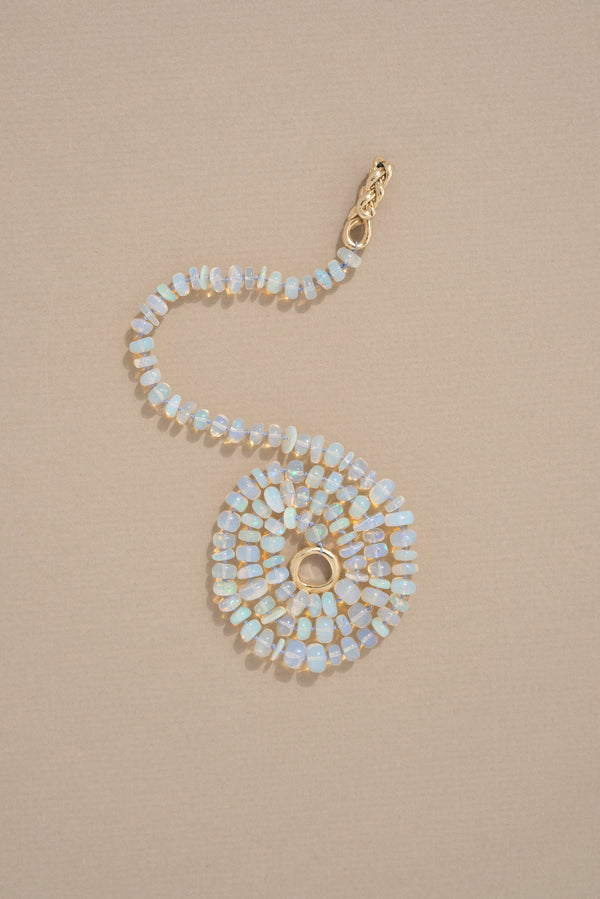 stvdio PETITE OPAL NECKLACE