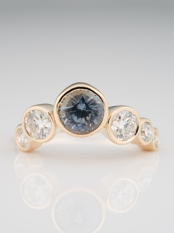 Stvdio SAPPHIRE AND DIAMOND GRADUATED BAND