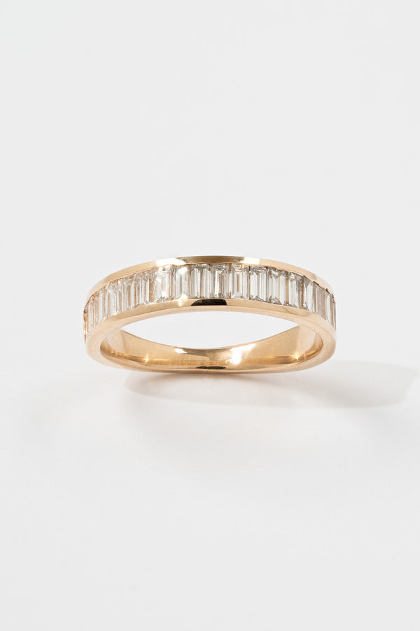 stvdio TAPERED NORTH-SOUTH BAGUETTE BAND