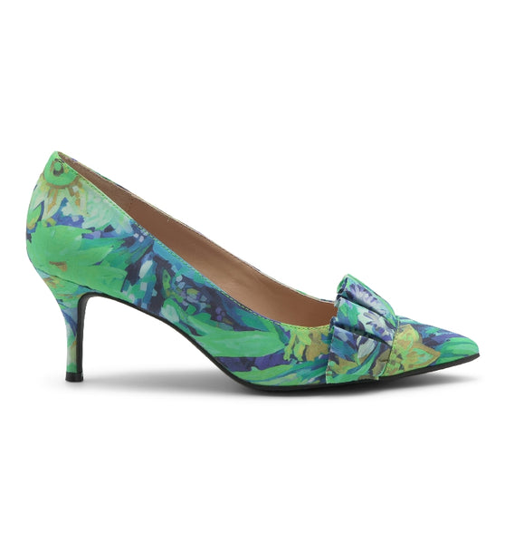 Style Charles By Charles David ARVINE PUMP Blue Multi
