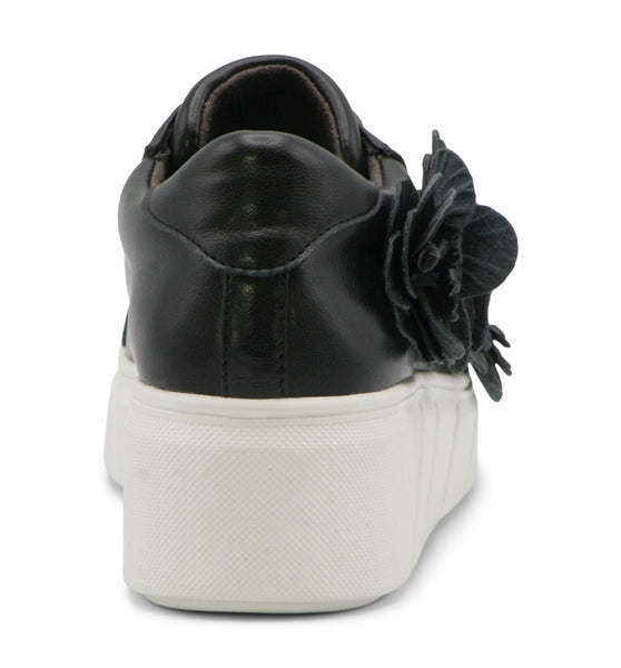 Style Charles By Charles David RACHELLE SNEAKER Black