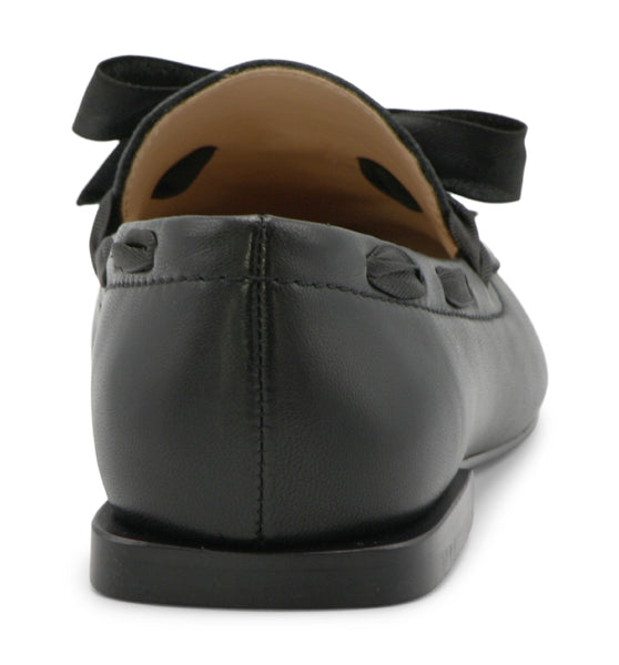 style charles by charles david IZZI FLAT Black