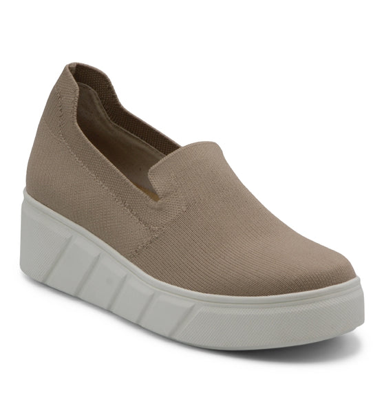 Style Charles By Charles David RHODY SNEAKER Black