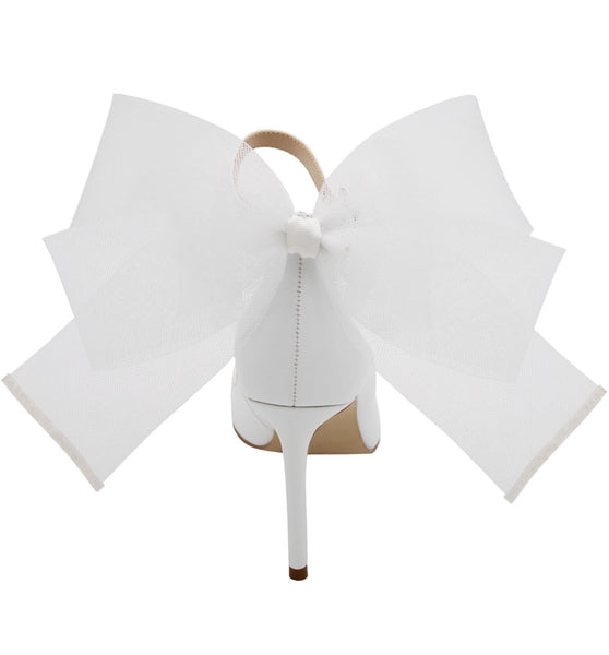 style charles by charles david ROGUE PUMP White