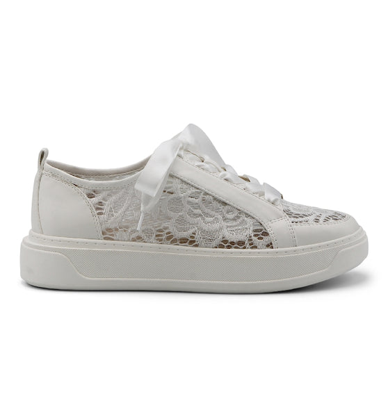 Style Charles By Charles David SWANNY SNEAKER White