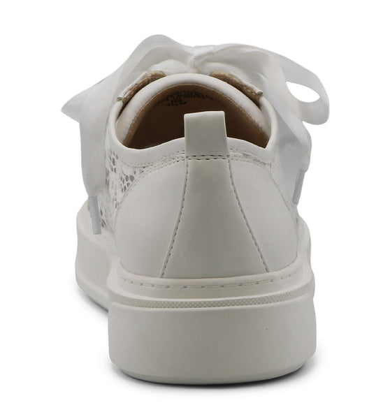 style charles by charles david SWANNY SNEAKER White