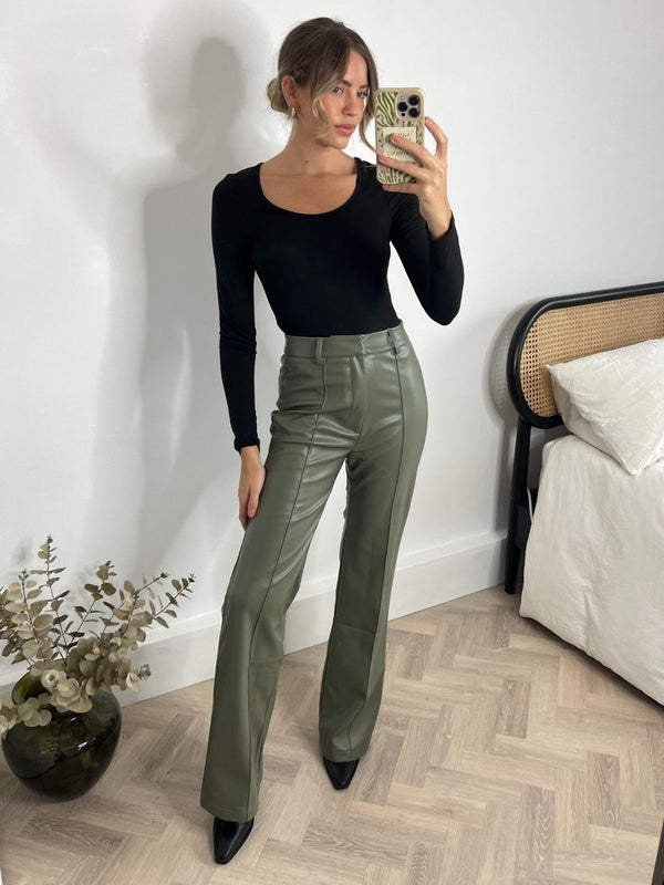 style cheat Alyssa PU Flare Trouser