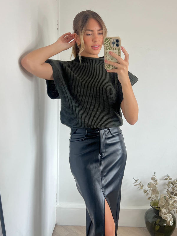 Style Cheat Dahlia Chunky Sleeveless Knitted Top