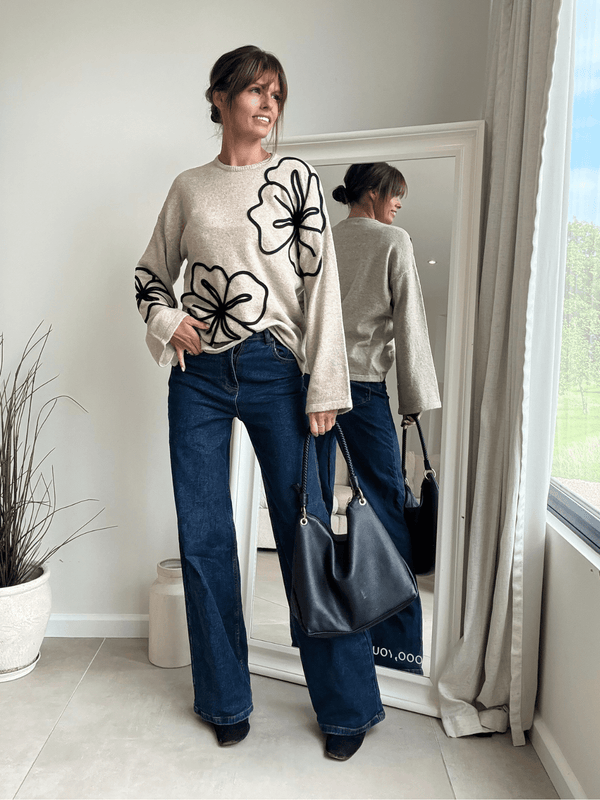 style cheat Flo Flower Detail Beige Jumper