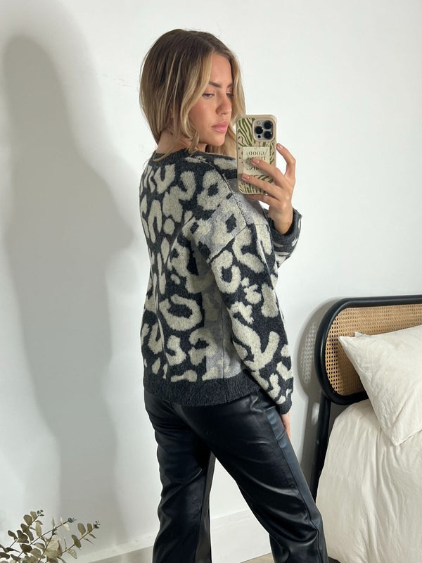 Style Cheat Norah Chunky Animal Colourblock Jumper