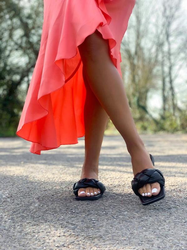 Style Cheat Roma Woven Flat Sandals