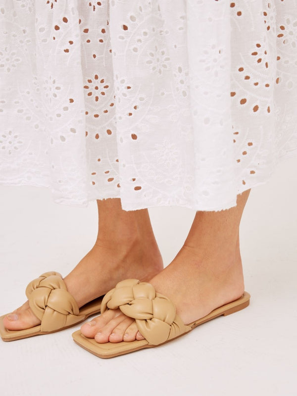 Style Cheat Roma Woven Flat Sandals