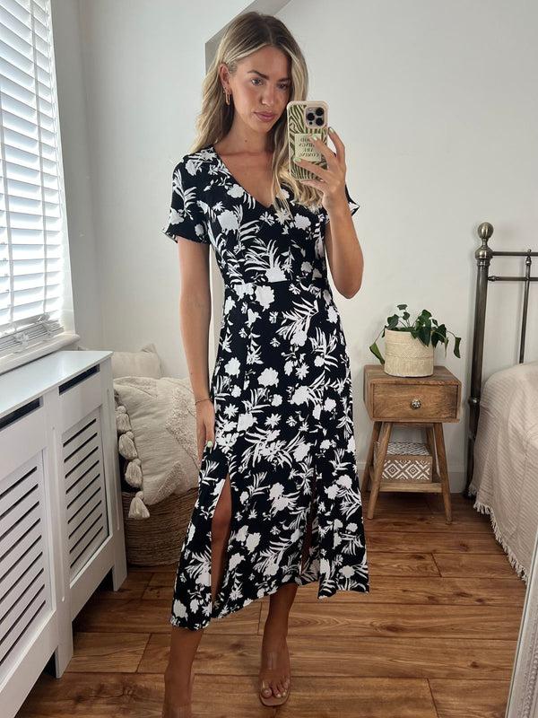 style cheat Winnie V Neck Midi Dress