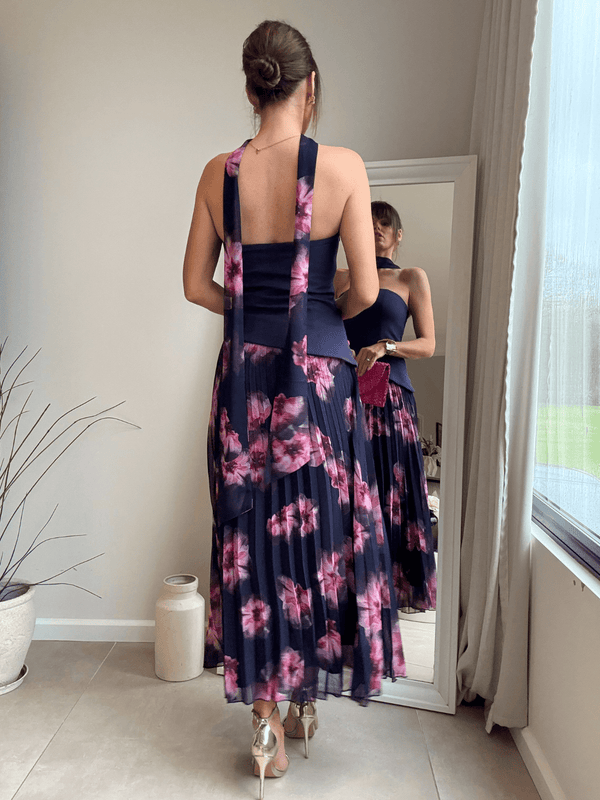 Style Cheat Viola Scarf Bandeau Pleat Dress In Navy