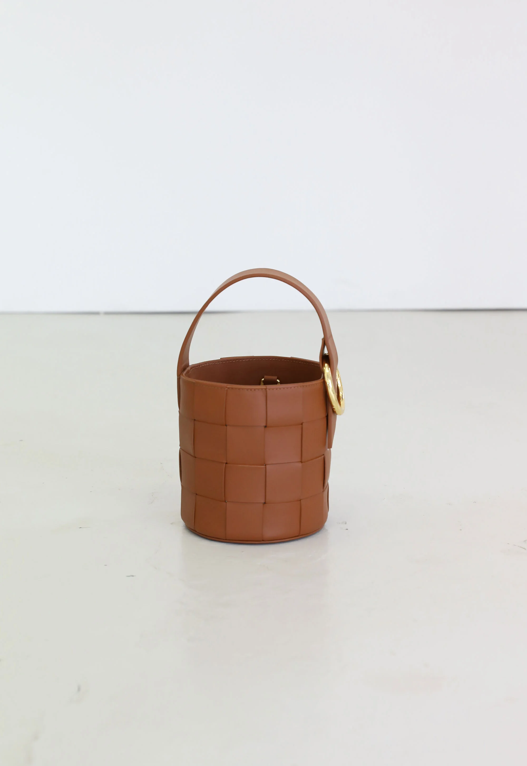 subella london JAS Woven Leather Bucket Classic Tan